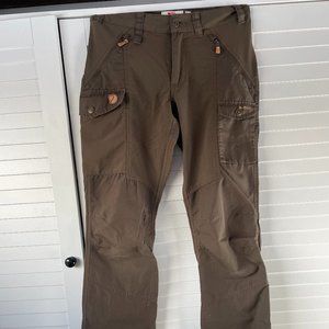 FJALLRAVEN Nikka Trousers for Women Reg Fit 26" (EU: 34)